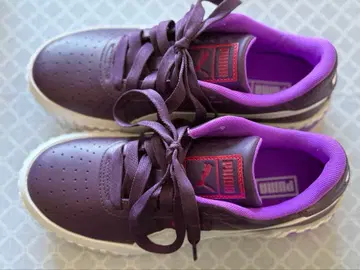 PUMA 퍼플 스니커즈