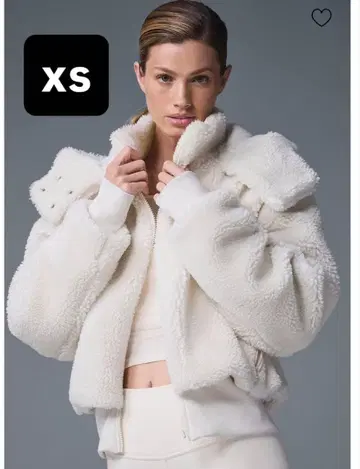 alo yoga foxy sherpa jacket XS