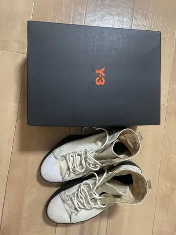 Y-3 하이컷 스니커즈 화이트/블랙 박스 포함
