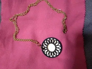 핀란드 작가의 펜던트