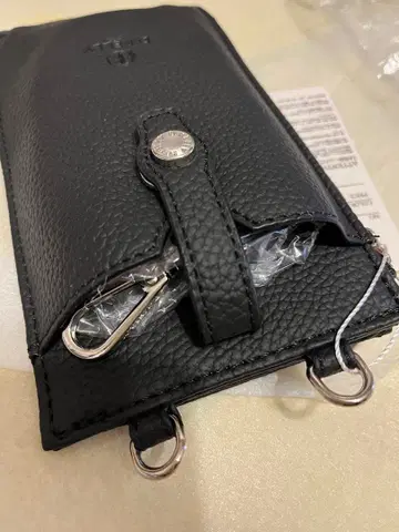 블랙 가죽 스마트폰 숄더백