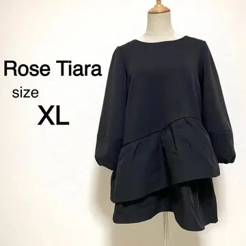 로즈 티아라 블랙 컬러 벌룬 밑단 니트 튜닉