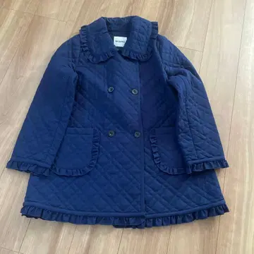 밀크페도 퀼팅 프릴 코트