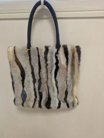 스트로베리 필드 퍼 토트백