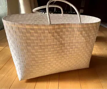 새상품급 (단종품) 화이트 x 화이트 깅엄 체크 바스켓백 (특대형)