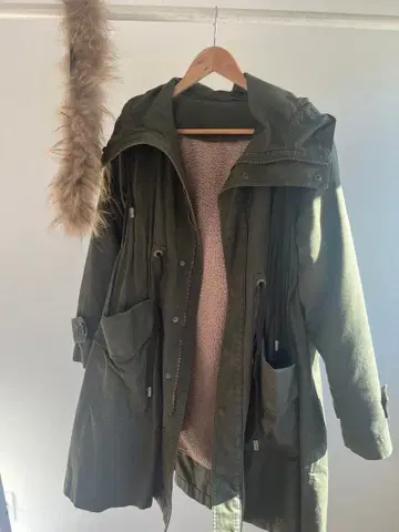 로이스크레용 밀리터리 코트