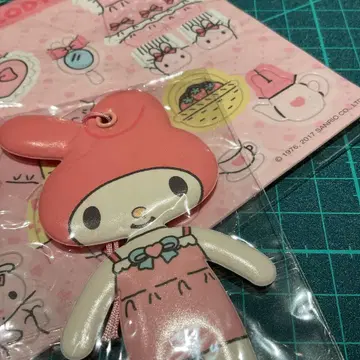 산리오 마이멜로디 고를 수 있는 옷 갈아입히기 마스코트