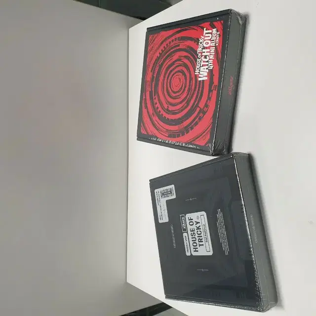 싸이커스 HOUSE OF TRICKY 앨범 두가지 버전