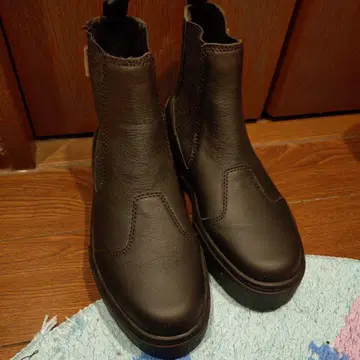 블랙 사이드 고어 부츠 가죽