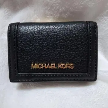 [ 새상품급 ] MICHAEL KORS 블랙 3단 폴더형 지갑