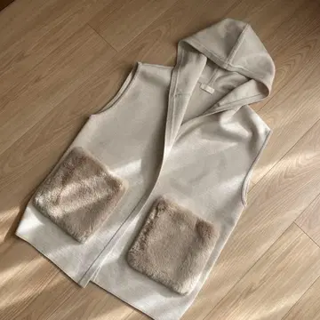 투모로우랜드 Ballsey 포켓 부착 베스트 베이지