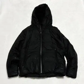 DESCENTE 데상트 충전솜 다운 자켓 블랙 L 사이즈