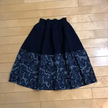 구루메 카스리 스커트