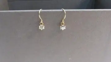 10K 다이아몬드 귀걸이