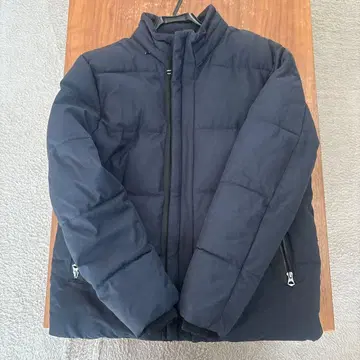ZARA 네이비 다운 자켓 M 사이즈