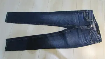 새상품급 시착만 한 상품 theory 띠어리 AG 데님 024 사이즈