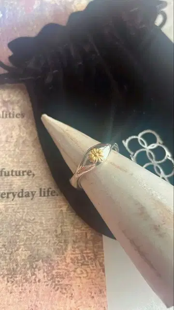 미사용 새상품 nanagu 웨이브 데이지 반지