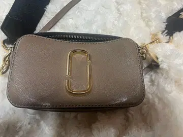 마크 제이콥스 숄더백 베이지