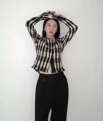 CLANE SHIRRING DESIGN BLOUSE