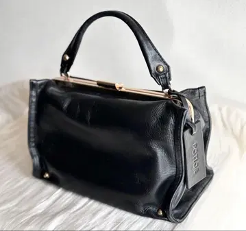 일본제 브랜드 PotioR 숄더 끈 포함 핸드백 블랙