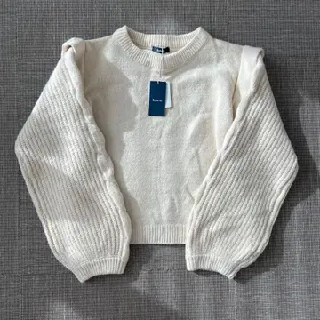 Bokanii 니트 스웨터 미사용 택 포함