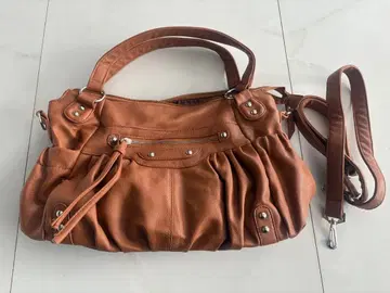 캐러멜 핸드백 숄더 포함