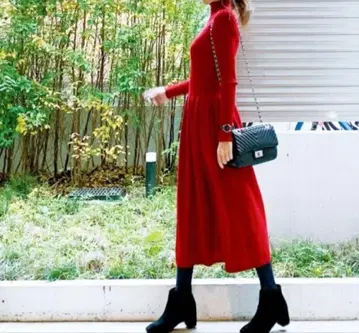 UNIQLO 3D 메리노 리브 터틀넥 롱 니트 원피스 레드