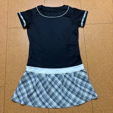 새상품급 컨디션 최상 프린스 테니스웨어 원피스 사이즈 M 블랙