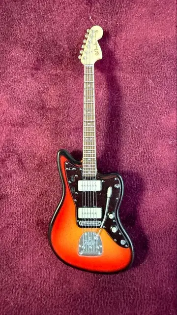 Fender 미니어처 컬렉션 2 재즈 마스터