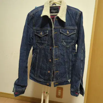 GUESS 보아 옷깃 데님 자켓