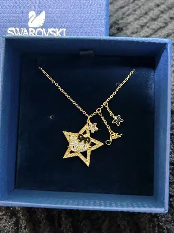 SWAROVSKI 헬로키티 별 모양 목걸이 크리스탈 포함