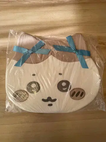 치이카와 (먼작귀) 저반발 쿠션 리본 하치와레