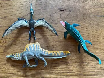 쥬라기 월드 부활의 대지 캡티브즈 피규어 3개 세트