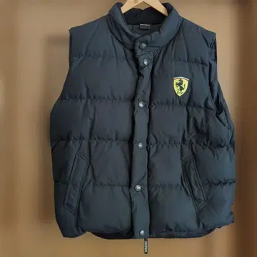 페라리 블랙 다운 베스트 L 사이즈 구제 의류