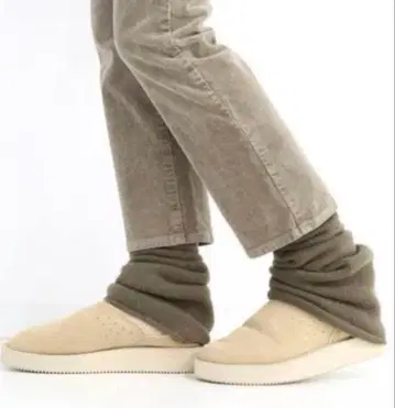 두지엠 클라세 구매 캐시미어 레그 워머 새상품급