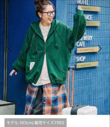 미사용 새상품 니코앤드 [be with M] 미사요 절개 후드티