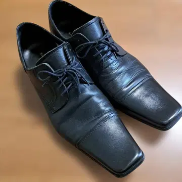 KATHARINE HAMNETT 블랙 신발