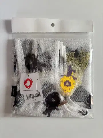 미묘한 레이스 백 모노톤