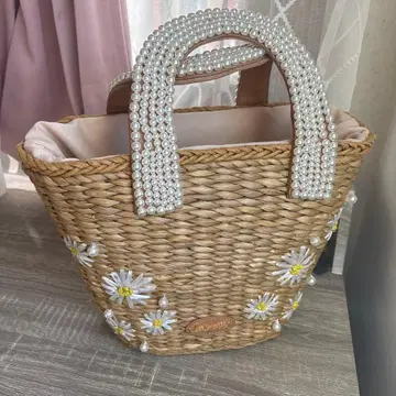 꽃무늬 자수 바스켓백 펄 핸들