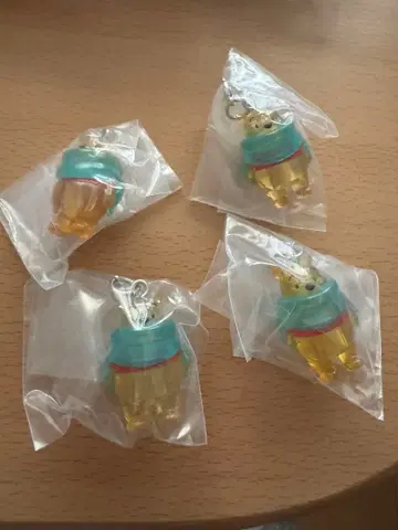 디즈니 가챠가챠 메지루시 액세서리 Winter 곰돌이 푸