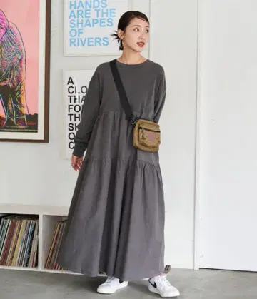 새상품 프릭스스토어 피그먼트 가공 티어드 절개 원피스 M 사이즈