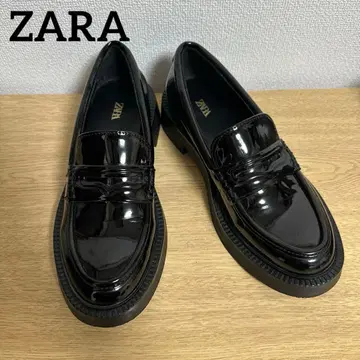 블랙 프라이데이! 미사용급 ZARA 에나멜 로퍼 통굽 블랙