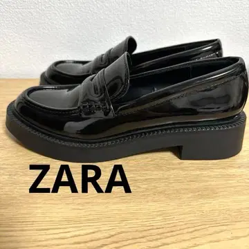 첫 판매 대세일! 미사용급 ZARA 에나멜 로퍼 통굽 블랙