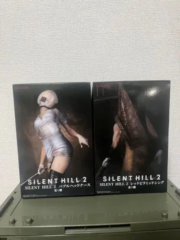 사일런트 힐 2 레드 피라미드 싱 버블 헤드 간호사 2종