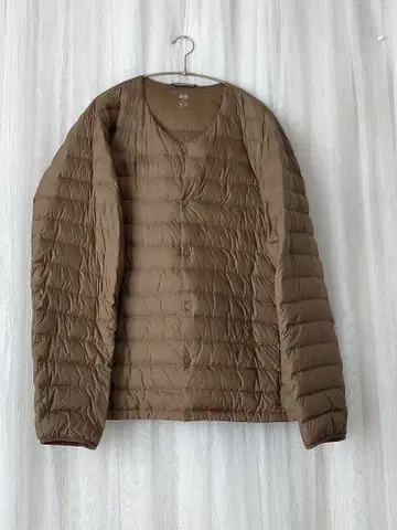 UNIQLO 울트라 라이트 다운 브라운