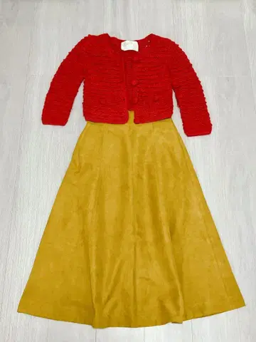 가디건 플레어 스커트