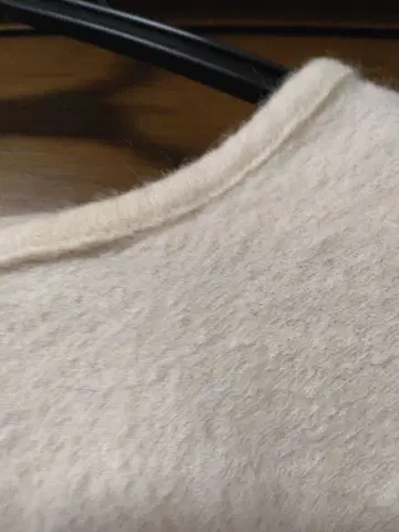 메종드소일 크림색 긴팔 니트 커프스 포함