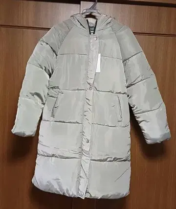 여성용 다운 코트 라이트 카키 L 새상품