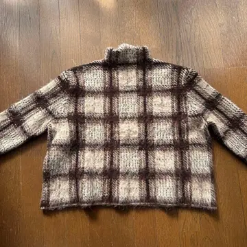 ZARA 체크 무늬 터틀넥 스웨터 S