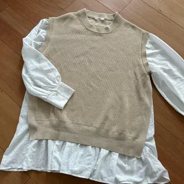 [ 새상품급 ] 루니 니트 베스트 도킹 블라우스 풀오버 베이지